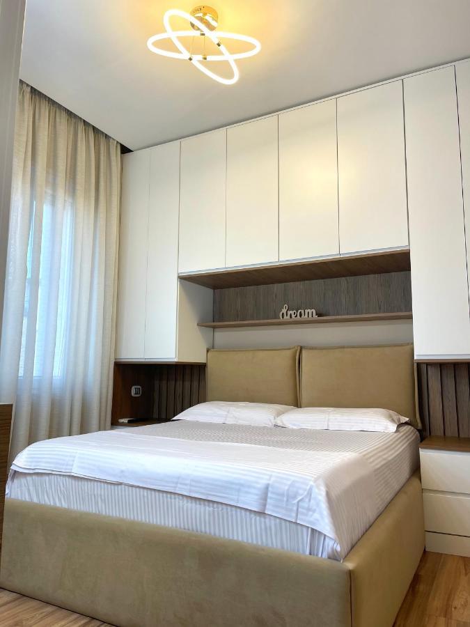 Aj Apartments - Hidden Gem In Front Of Taiwan Center Тирана Экстерьер фото