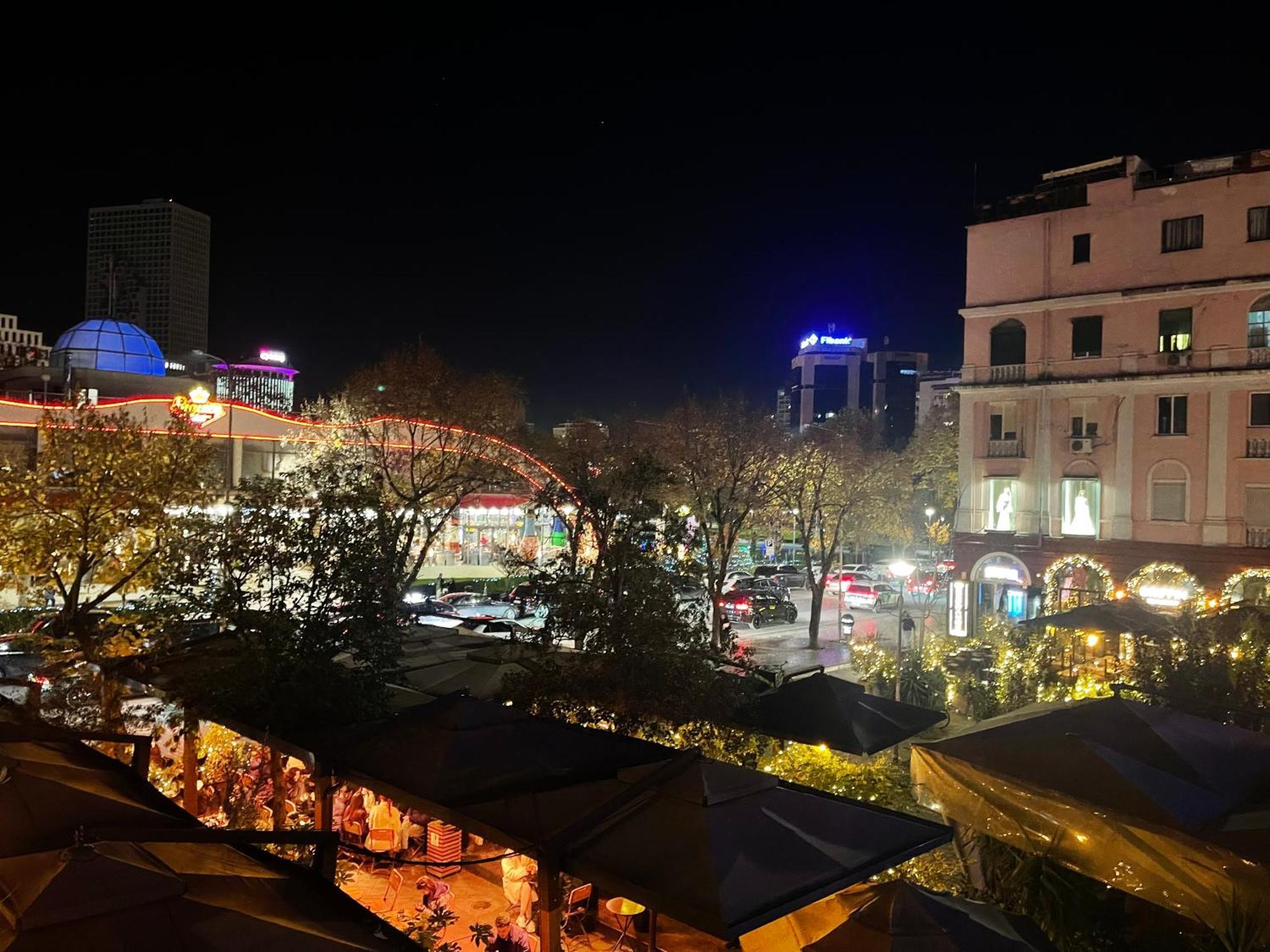 Aj Apartments - Hidden Gem In Front Of Taiwan Center Тирана Экстерьер фото