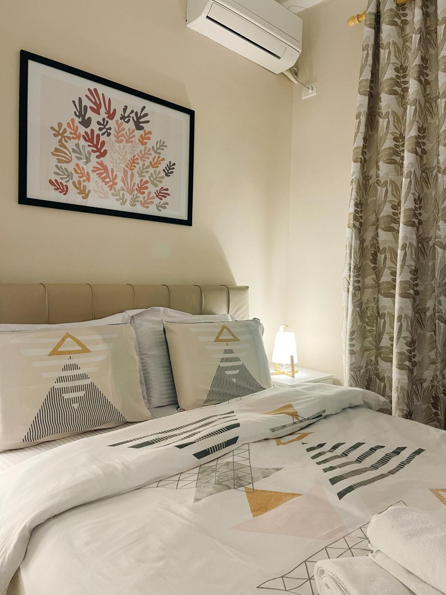 Aj Apartments - Hidden Gem In Front Of Taiwan Center Тирана Экстерьер фото